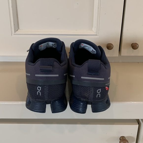 On Cloud Navy Blue Sneakers Size 5.5 - Picture 3 of 4